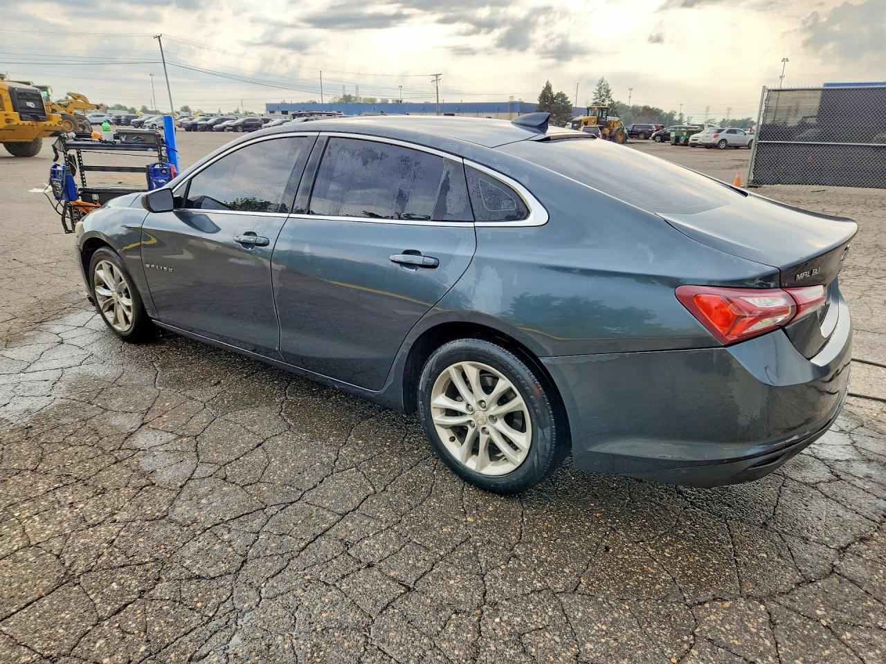 2019 Chevrolet Malibu Lt - Фото 2