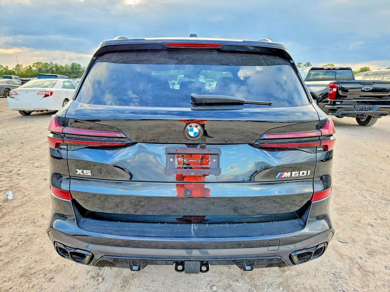 2026 BMW X5 M60I - Фото 7