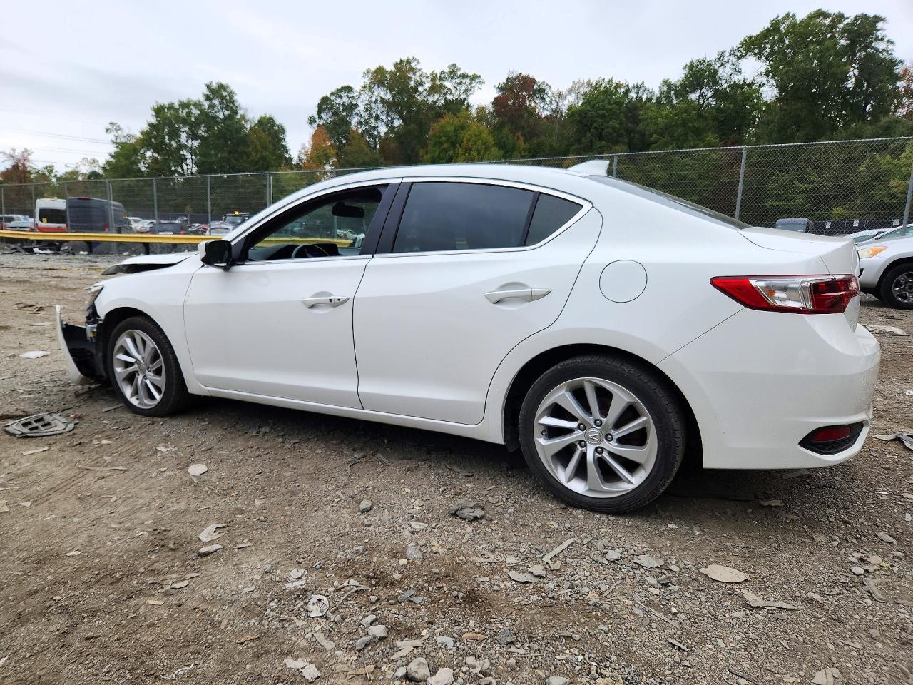 2017 Acura Ilx Base Watch Plus - Фото 2