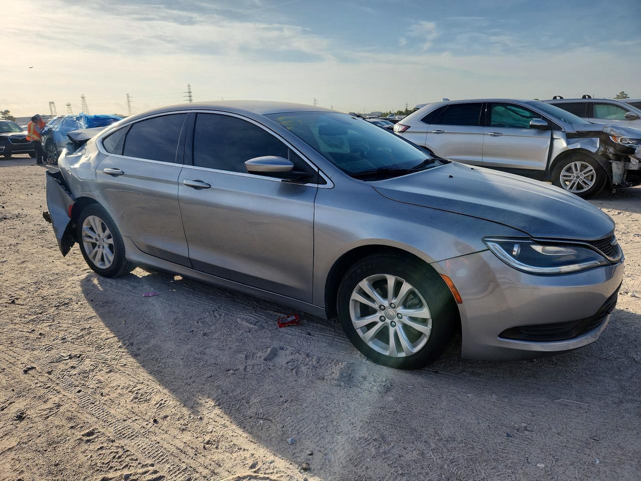2016 Chrysler 200 Lx - Фото 4