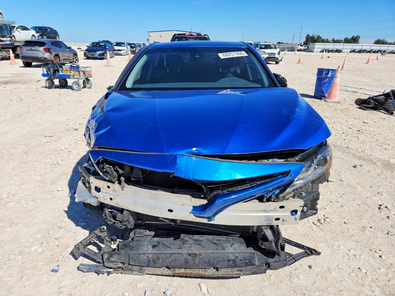 2019 Toyota Camry Se - Фото 5