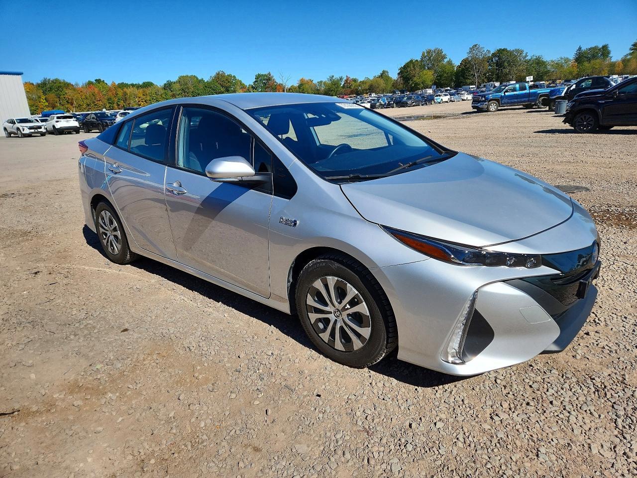 2022 Toyota Prius Prime Le - Image 4