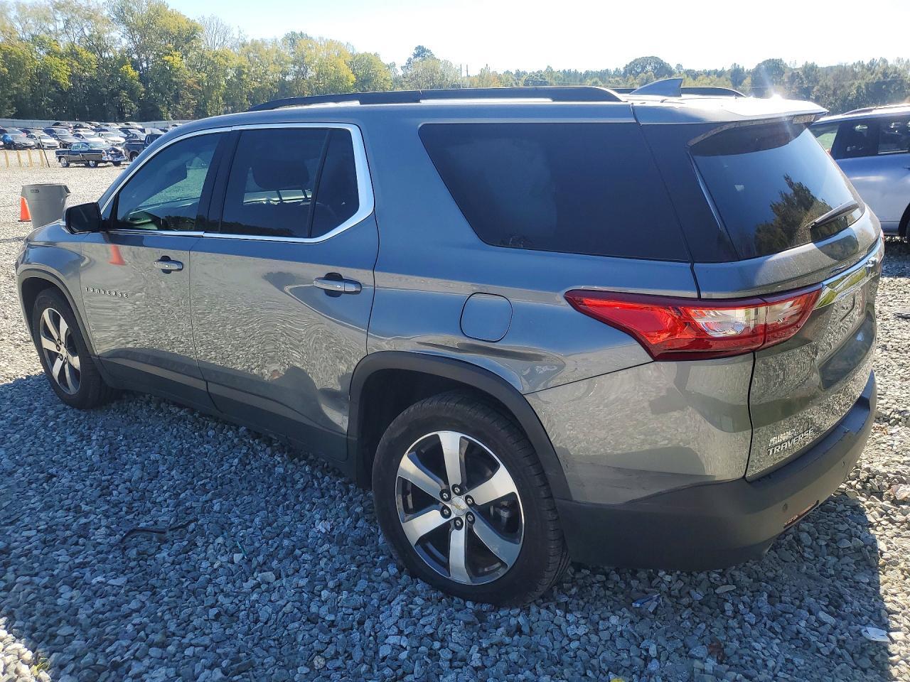 2020 Chevrolet Traverse Lt - Фото 2