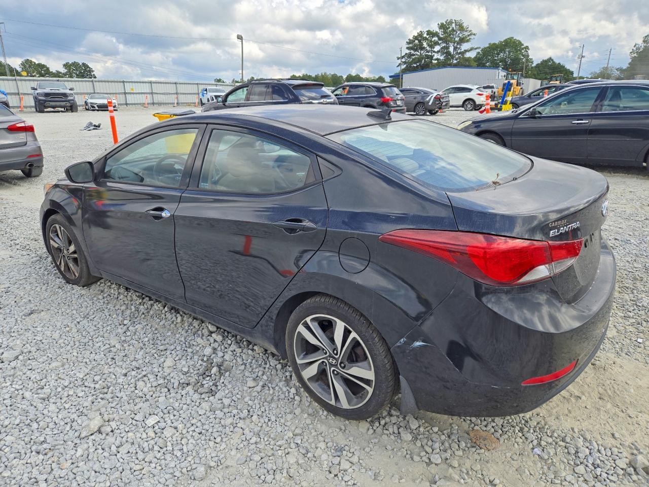 2016 Hyundai Elantra Se - Фото 2