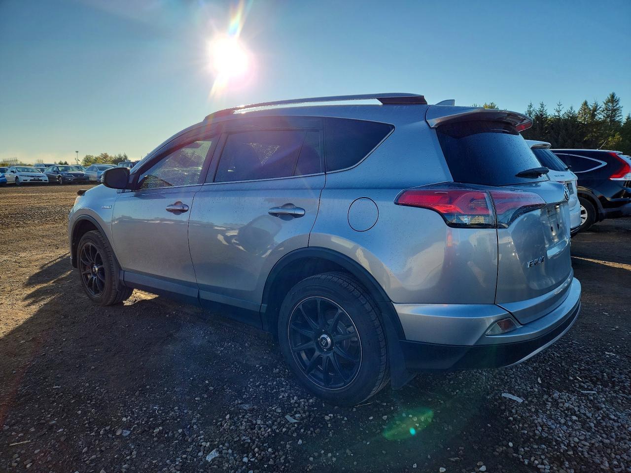 2017 Toyota Rav4 Hybrid Xle - Фото 2