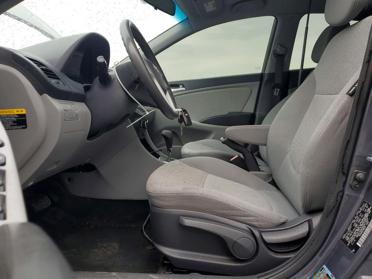 2013 Hyundai Accent Gls - Фото 7