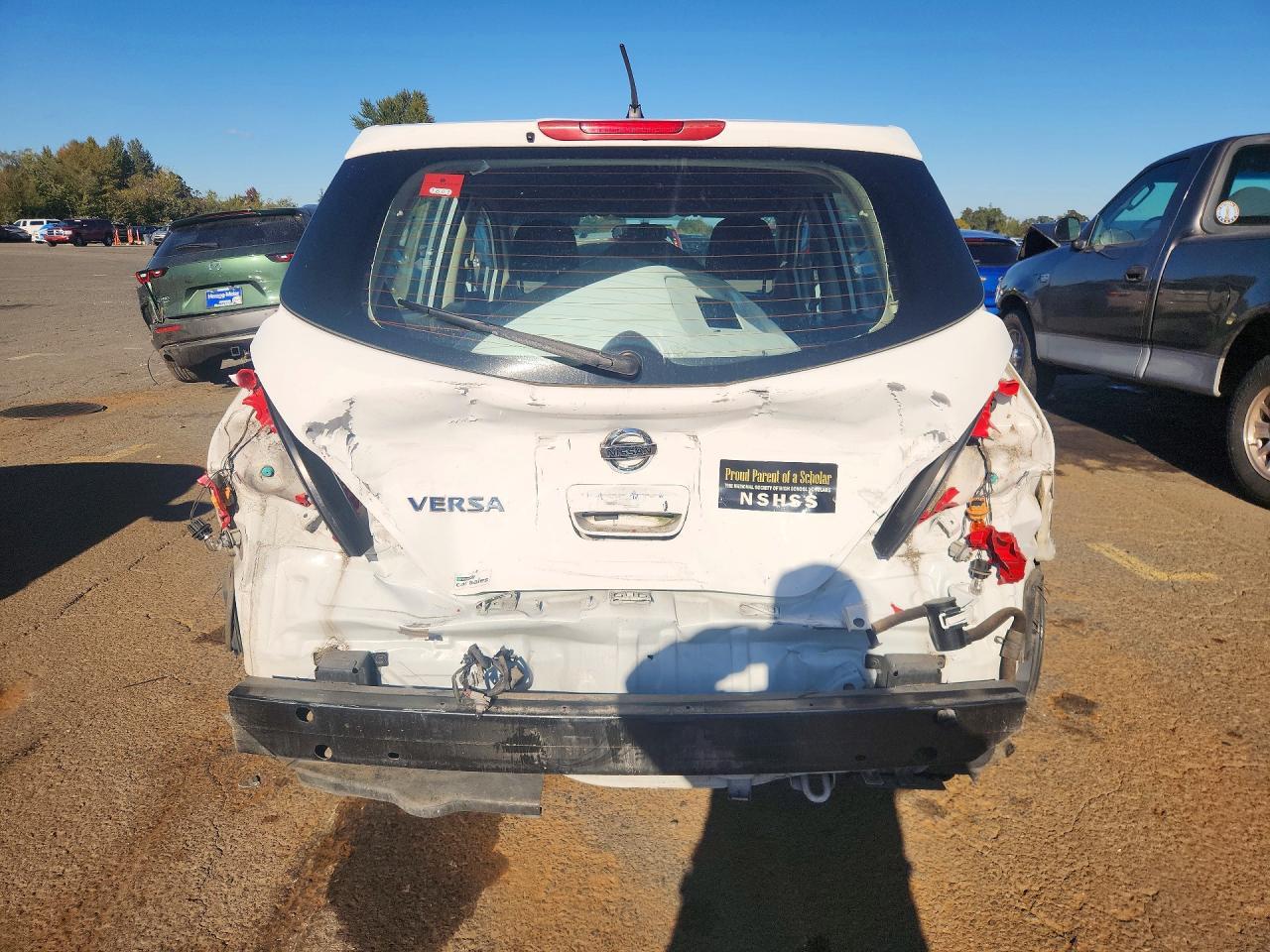 2012 Nissan Versa 1.8 S - Image 6