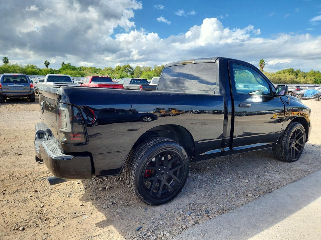 2013 Ram 1500 St - Фото 3