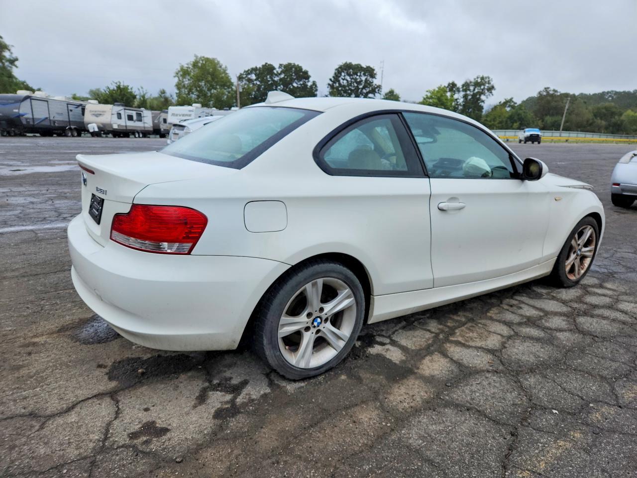 2011 BMW 128 I - Фото 3