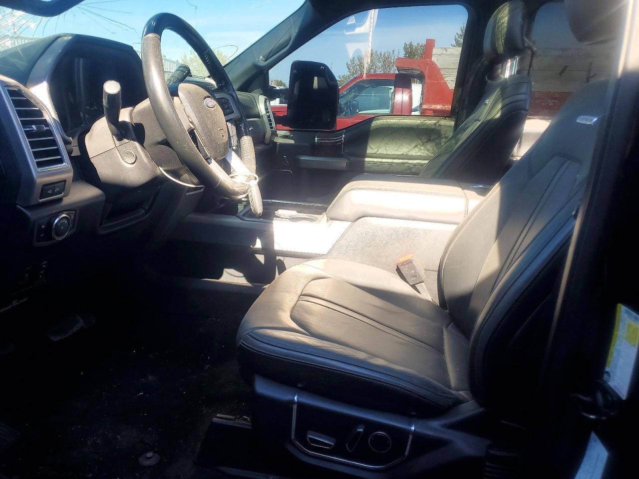 2017 Ford F450 Super Duty - Фото 7