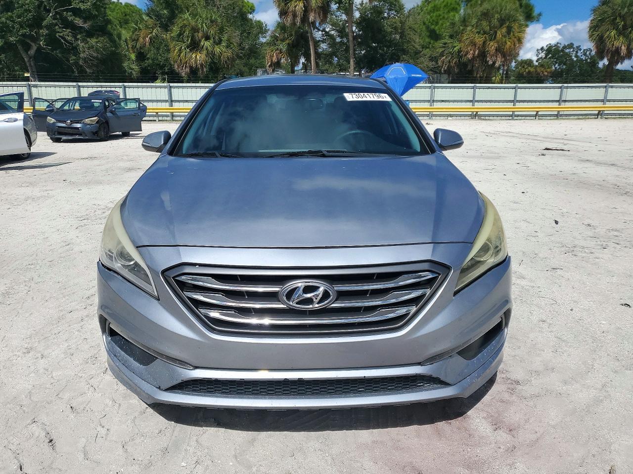 2016 Hyundai Sonata Sport - Image 5