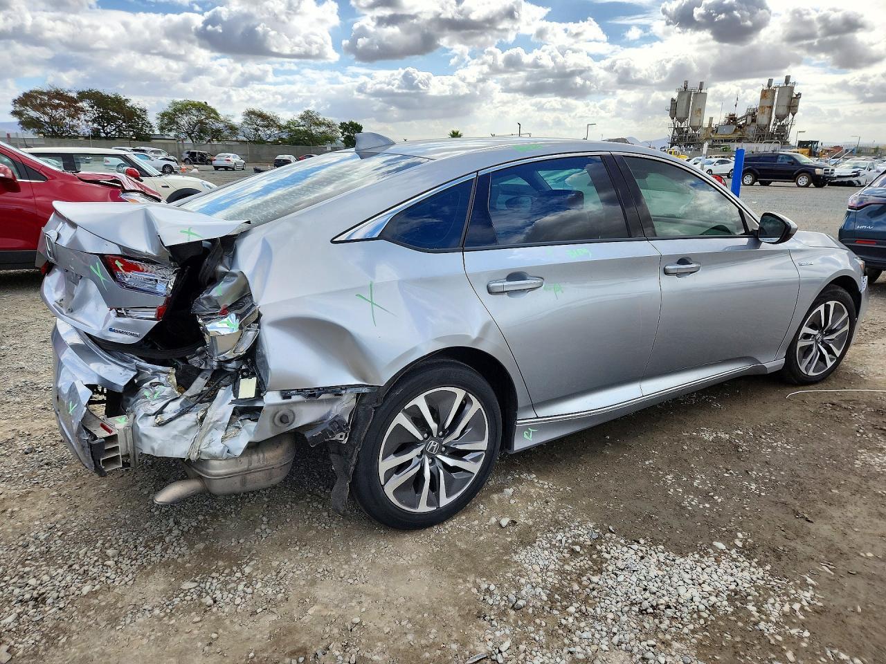 2019 Honda Accord Hybrid - Image 3