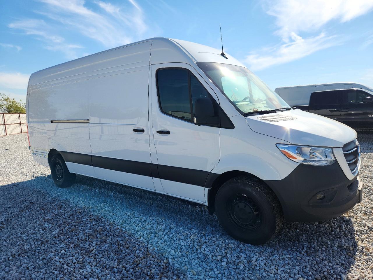 2025 Mercedes Benz Sprinter 2500 Delivery Van - Фото 4