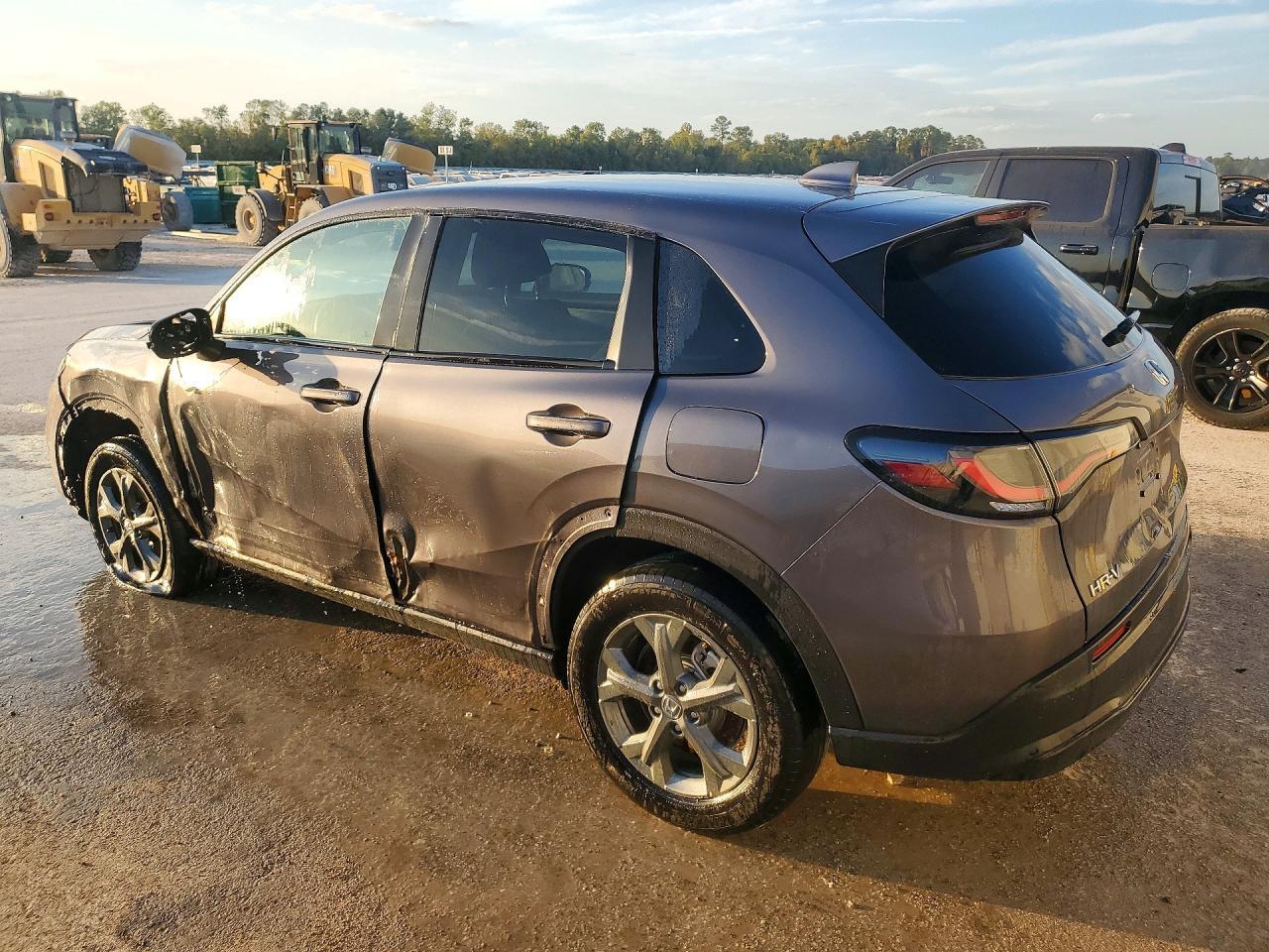 2026 Honda Hr-V Lx - Image 2