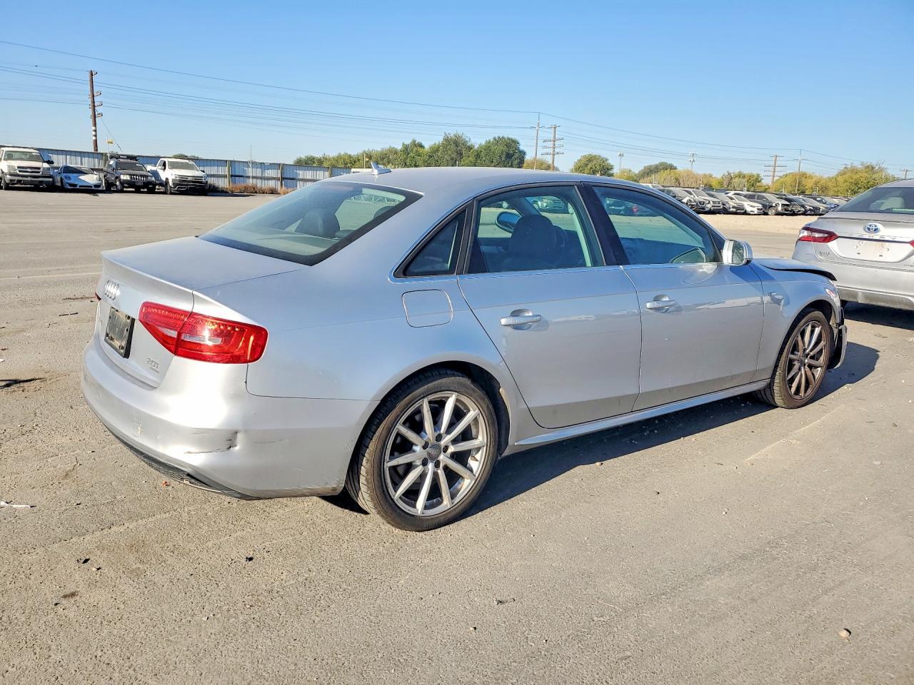 2015 Audi A4 Premium - Фото 3