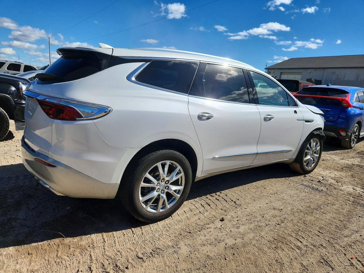 2024 Buick Enclave Premium - Image 3