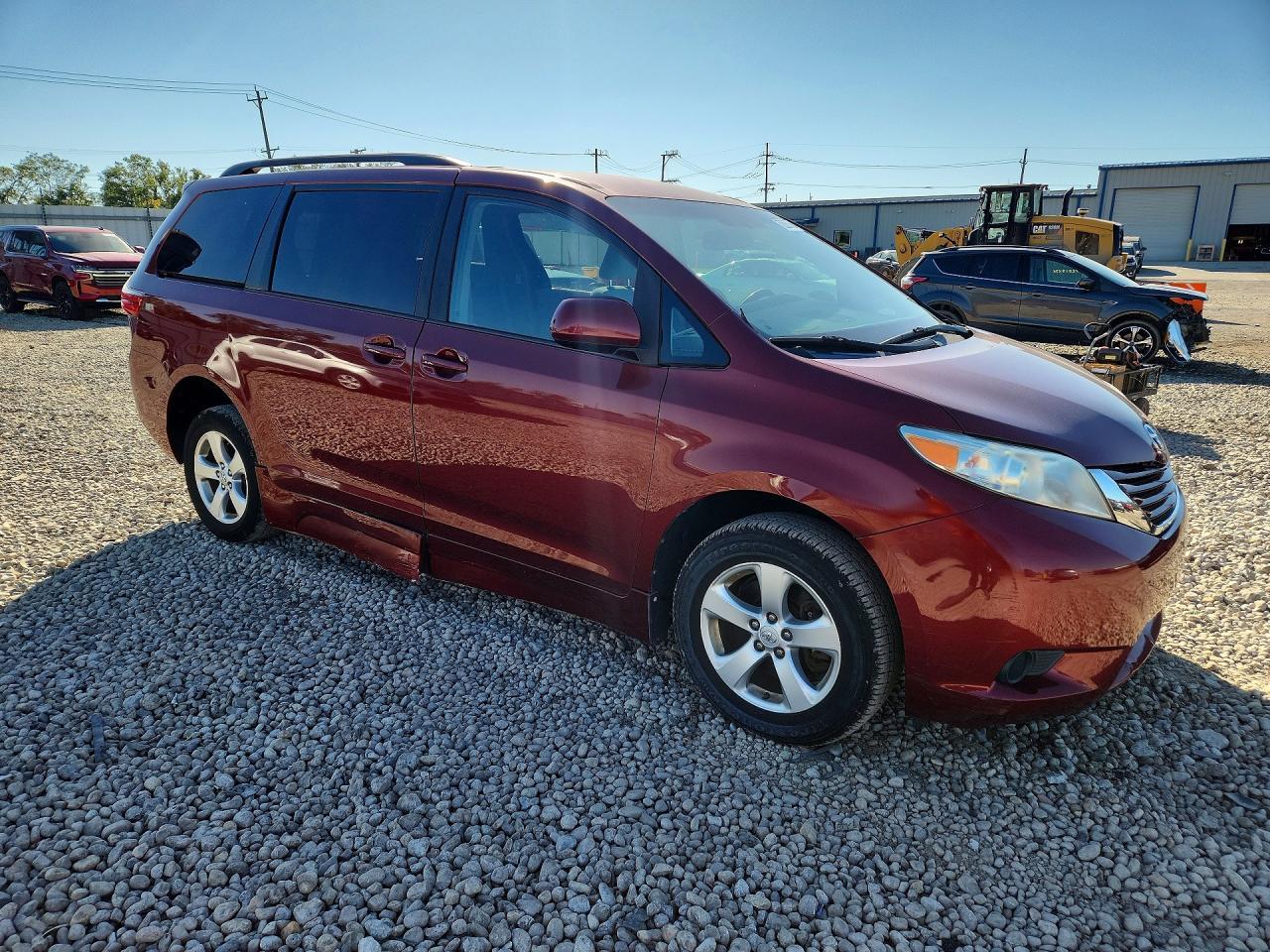 2017 Toyota Sienna Le - Фото 4