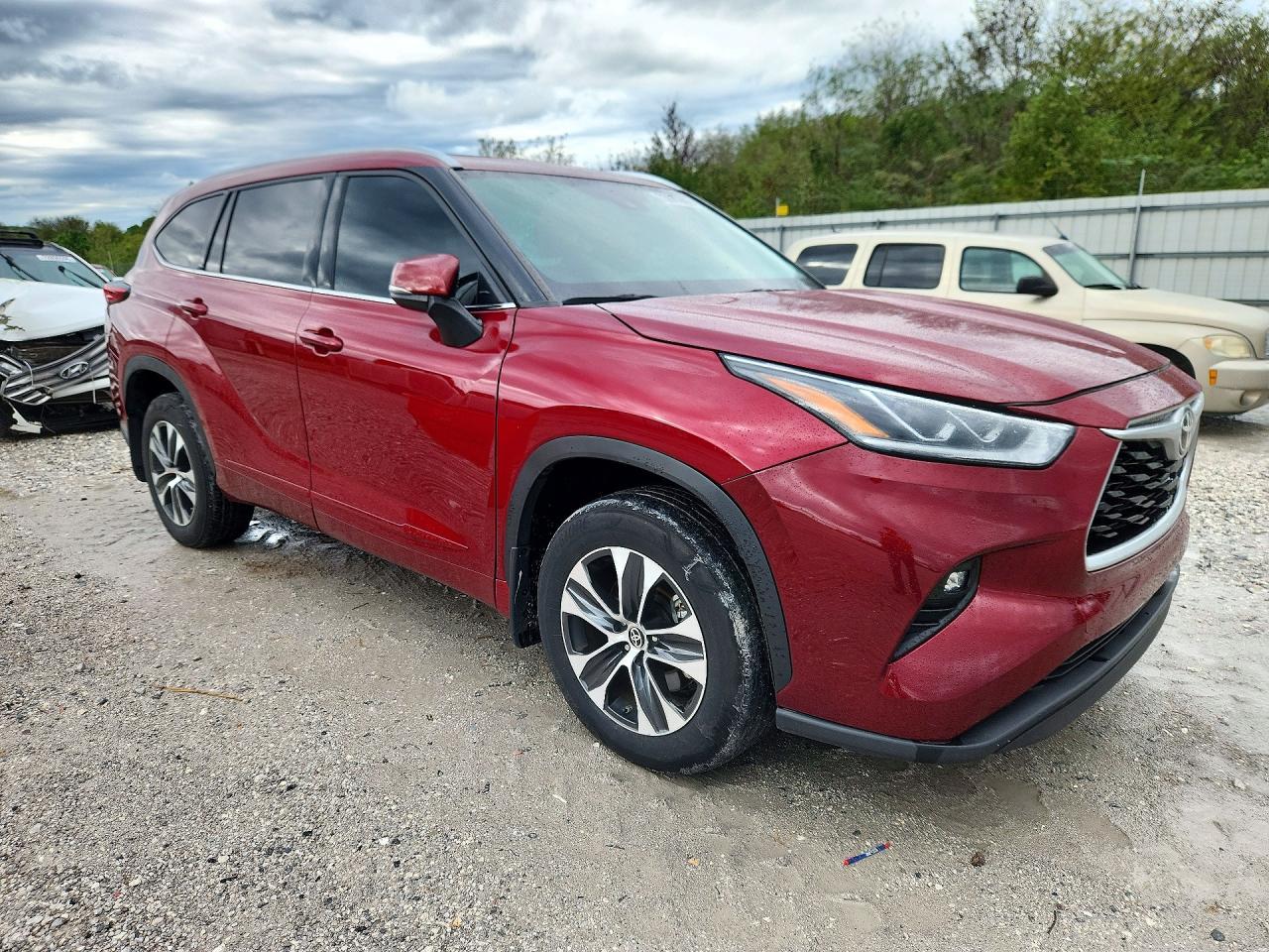 2021 Toyota Highlander Xle - Image 4