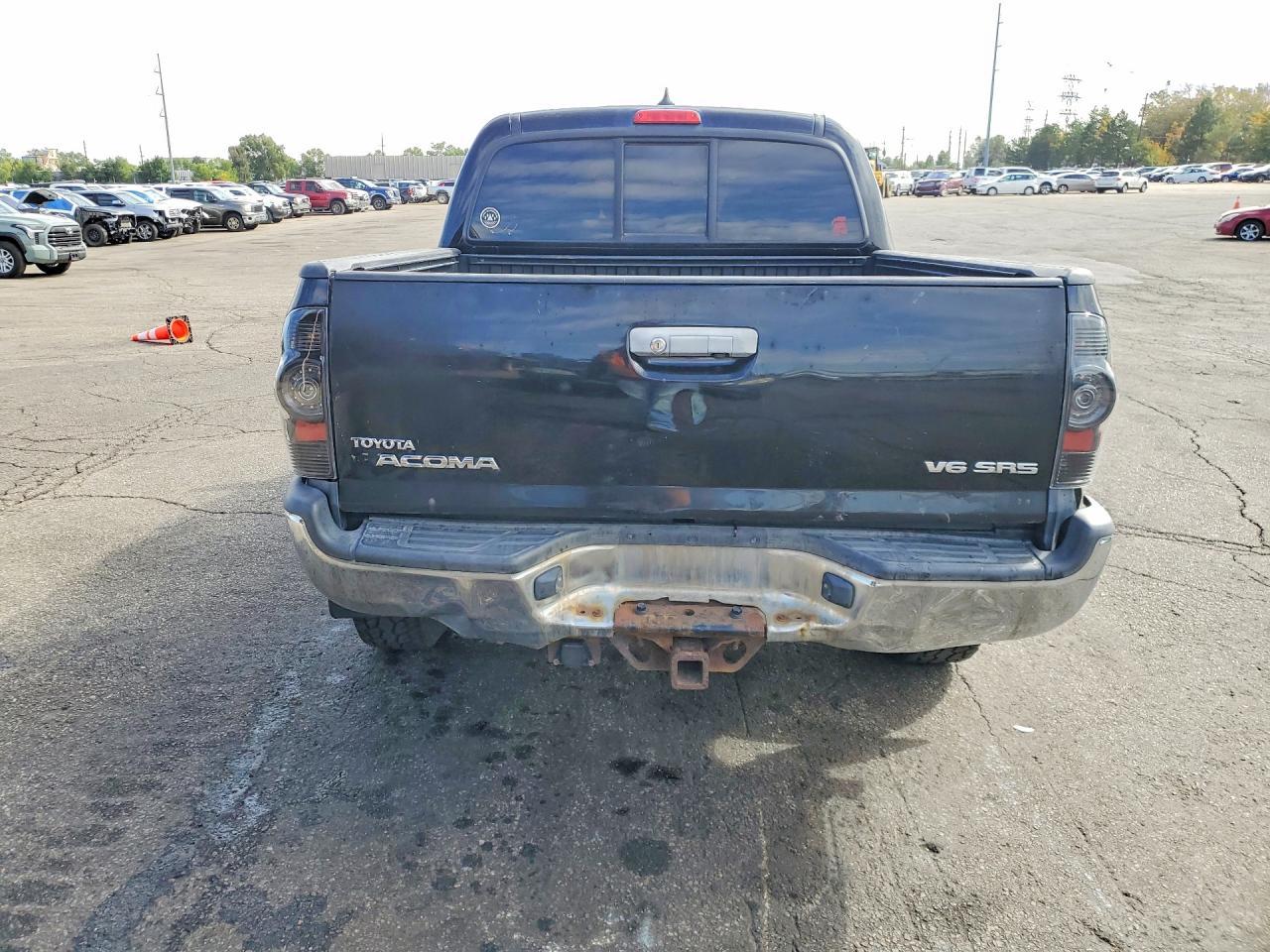 2014 Toyota Tacoma V6 - Image 6