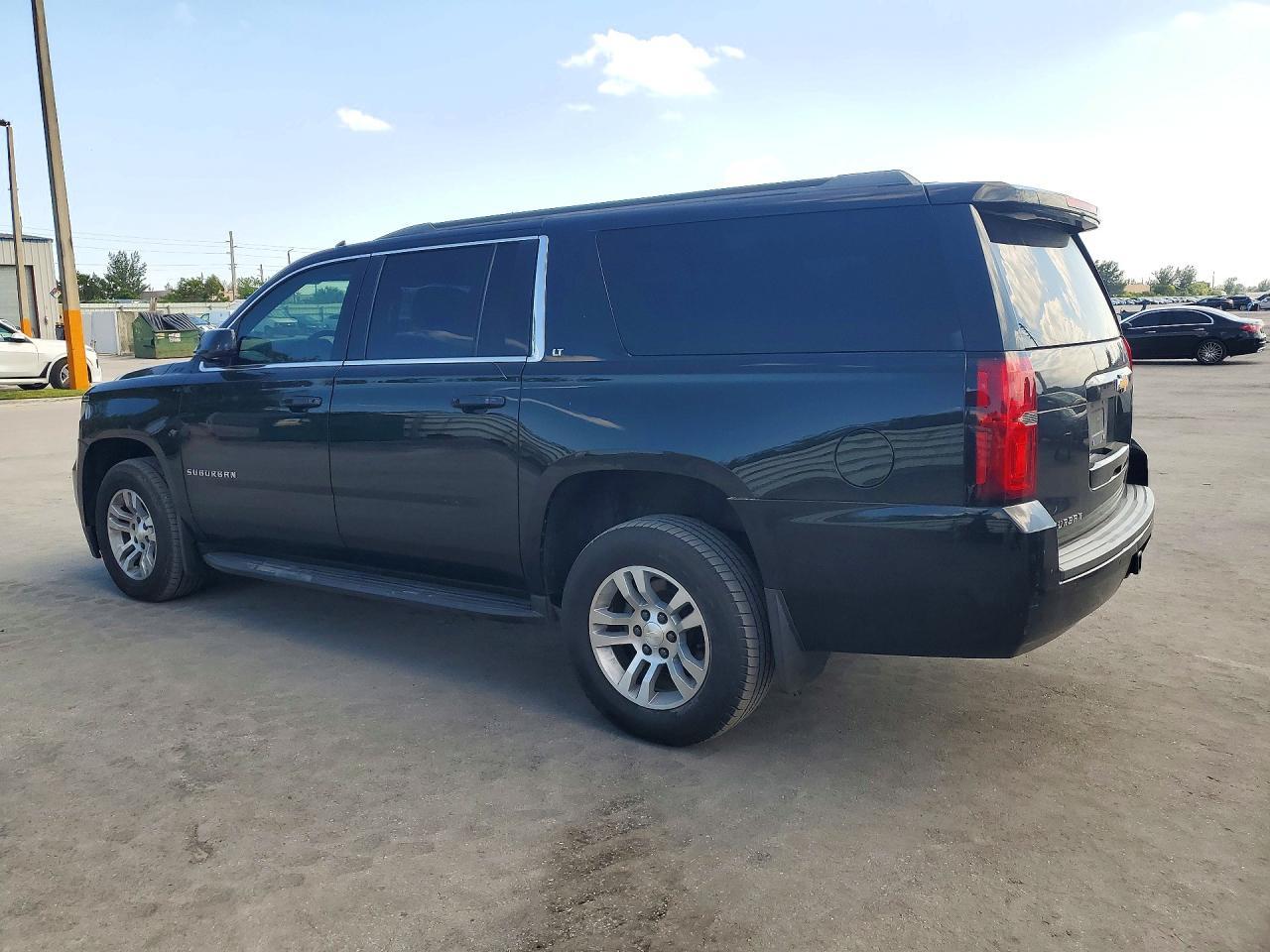2019 Chevrolet Suburban K1500 Lt - Фото 2