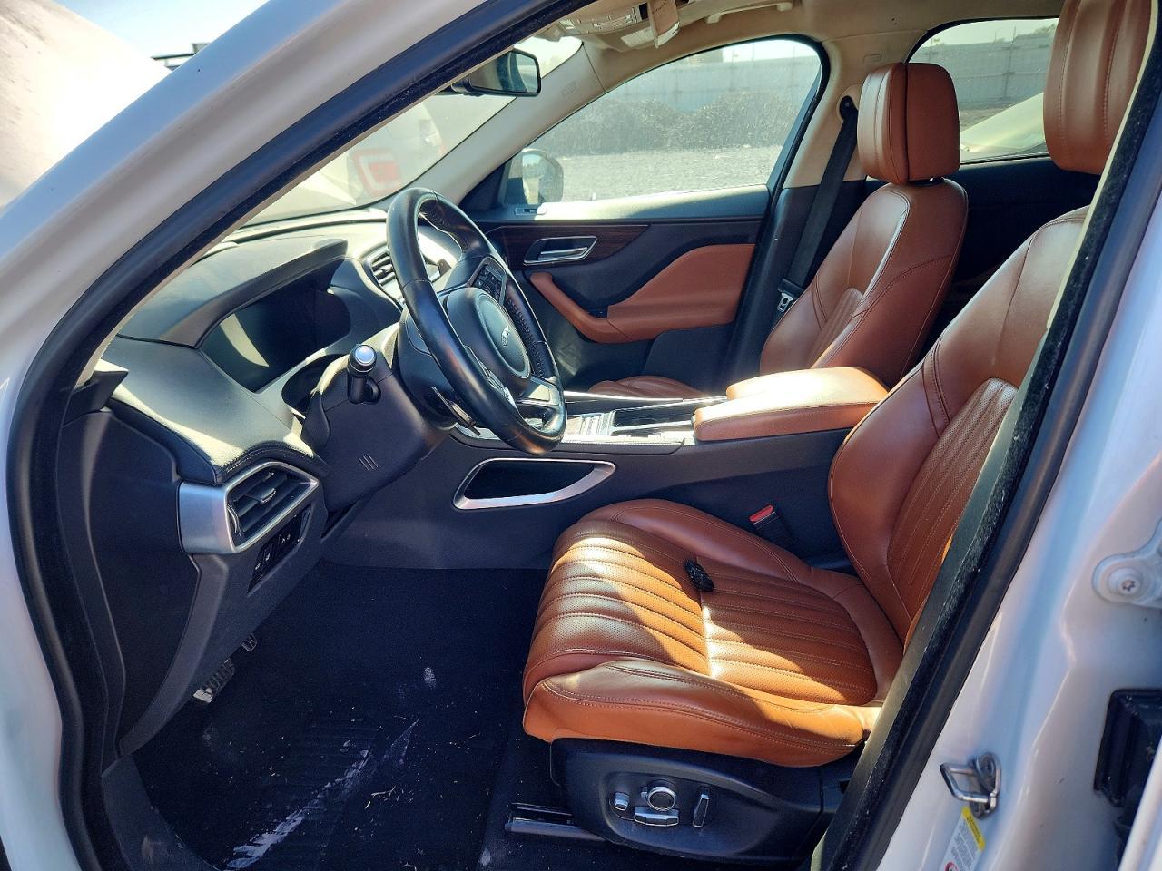 2018 Jaguar F-Pace Portfolio - Image 7