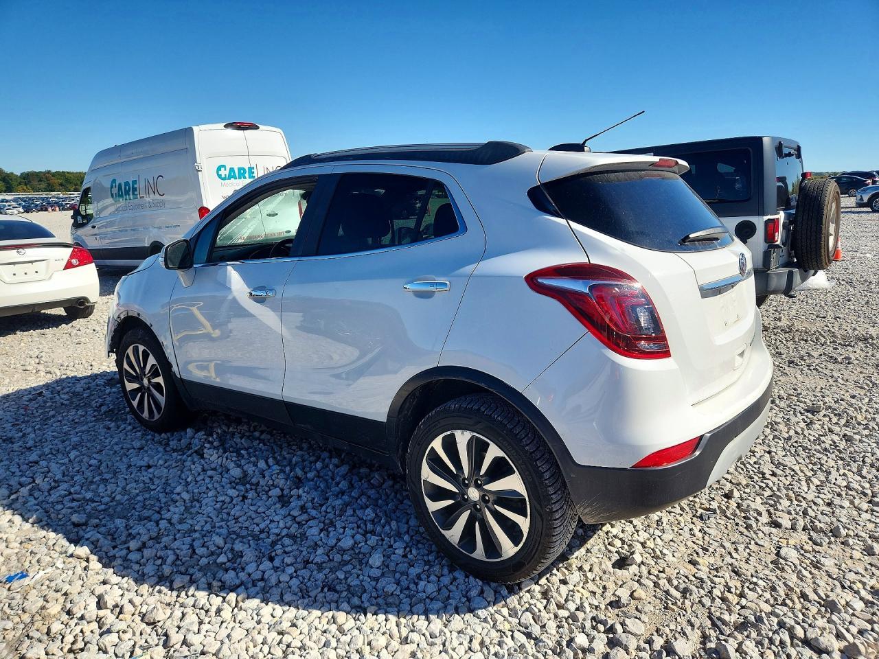 2018 Buick Encore Essence - Фото 2