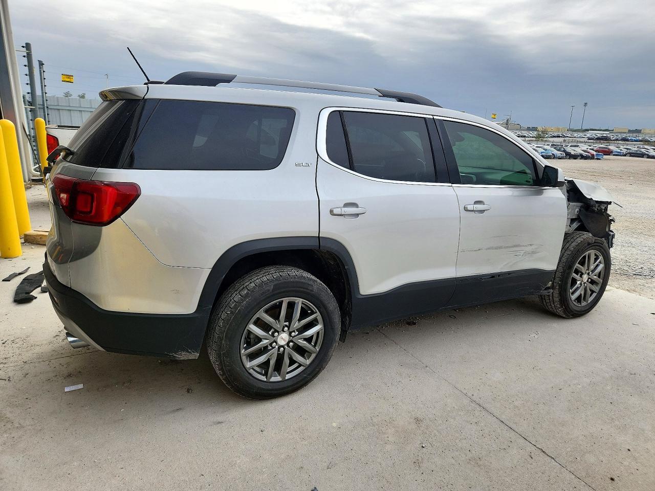 2017 GMC Acadia Slt-1 - Image 3