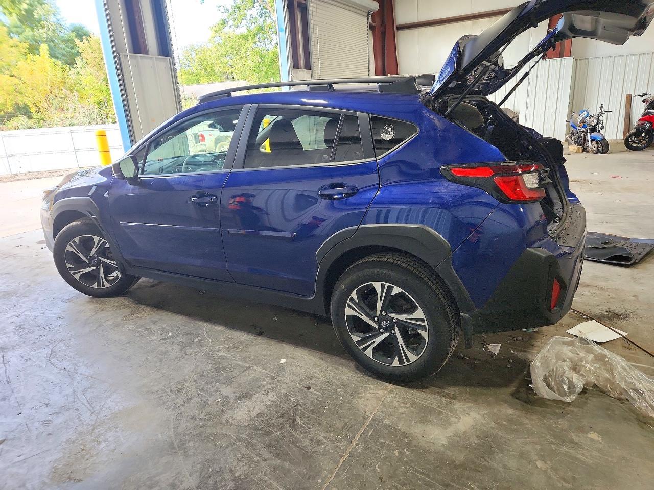 2025 Subaru Crosstrek Premium - Фото 2