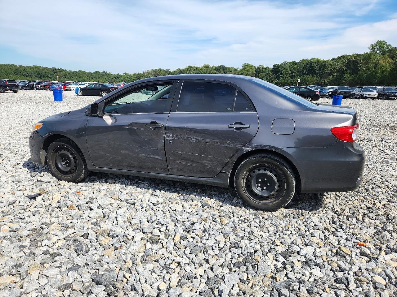 2013 Toyota Corolla Le - Image 2