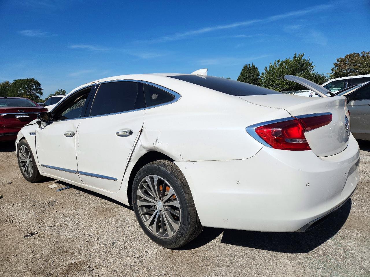 2019 Buick Lacrosse Premium - Image 2