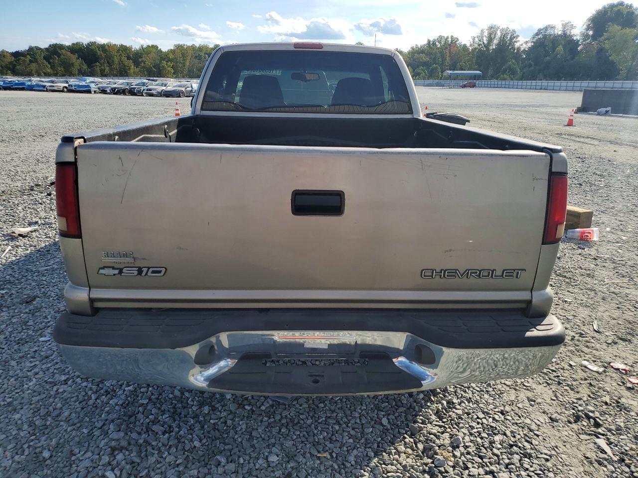 2000 Chevrolet S Truck S10 - Image 6
