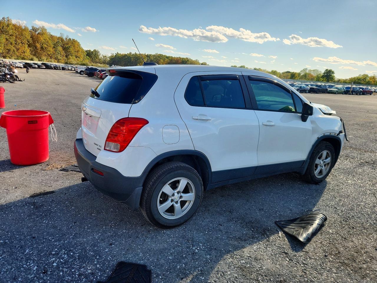 2015 Chevrolet Trax 1Ls - Фото 3