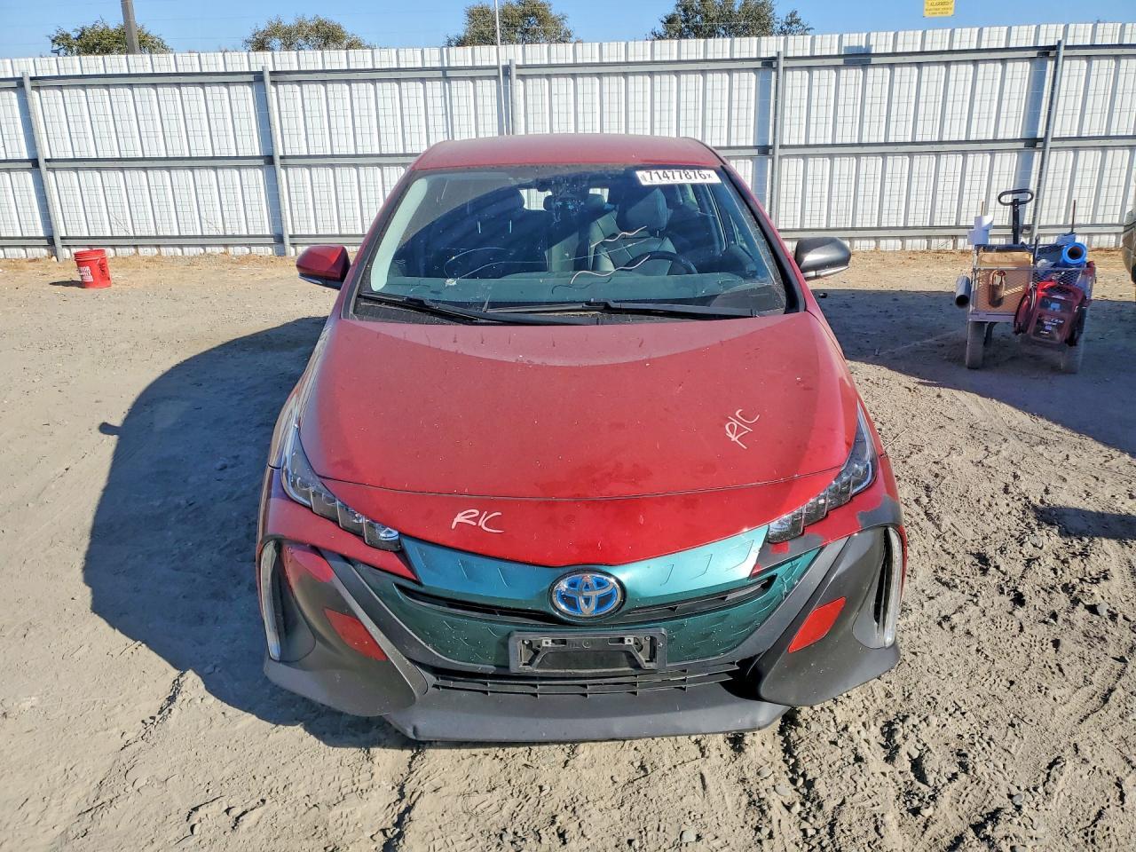 2017 Toyota Prius Prime Premium - Image 5