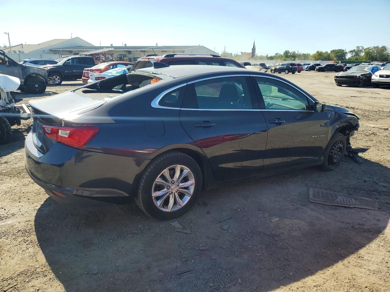 2023 Chevrolet Malibu Lt - Фото 3