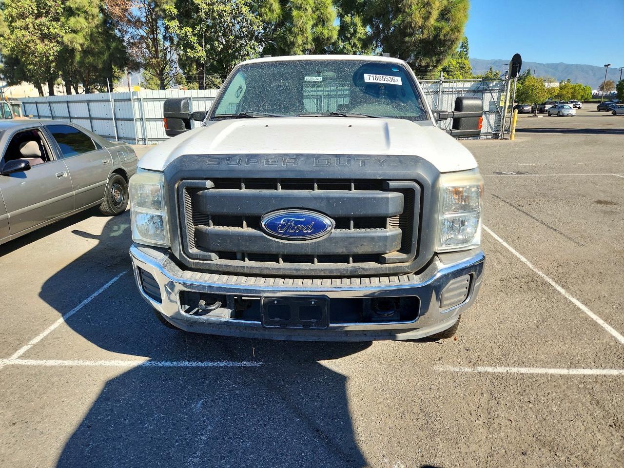 2014 Ford F250 Super Duty - Image 5