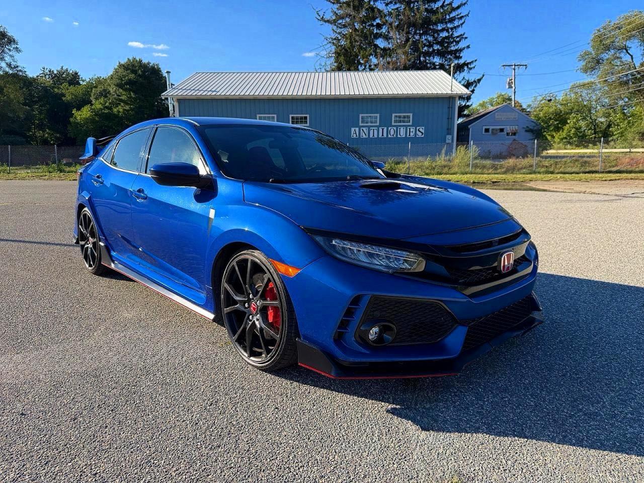 2019 Honda Civic Type-R Touring - Image 2