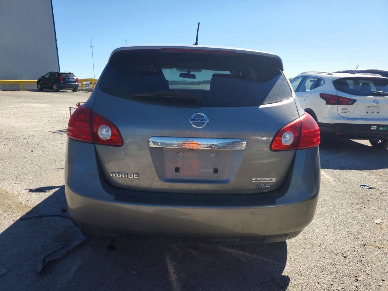 2013 Nissan Rogue S - Image 6