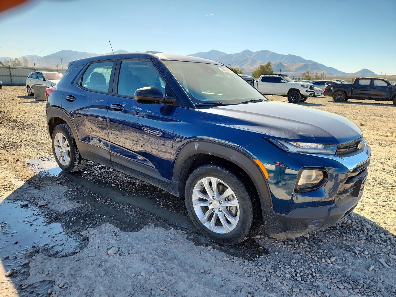 2021 Chevrolet Trailblazer Ls - Image 4