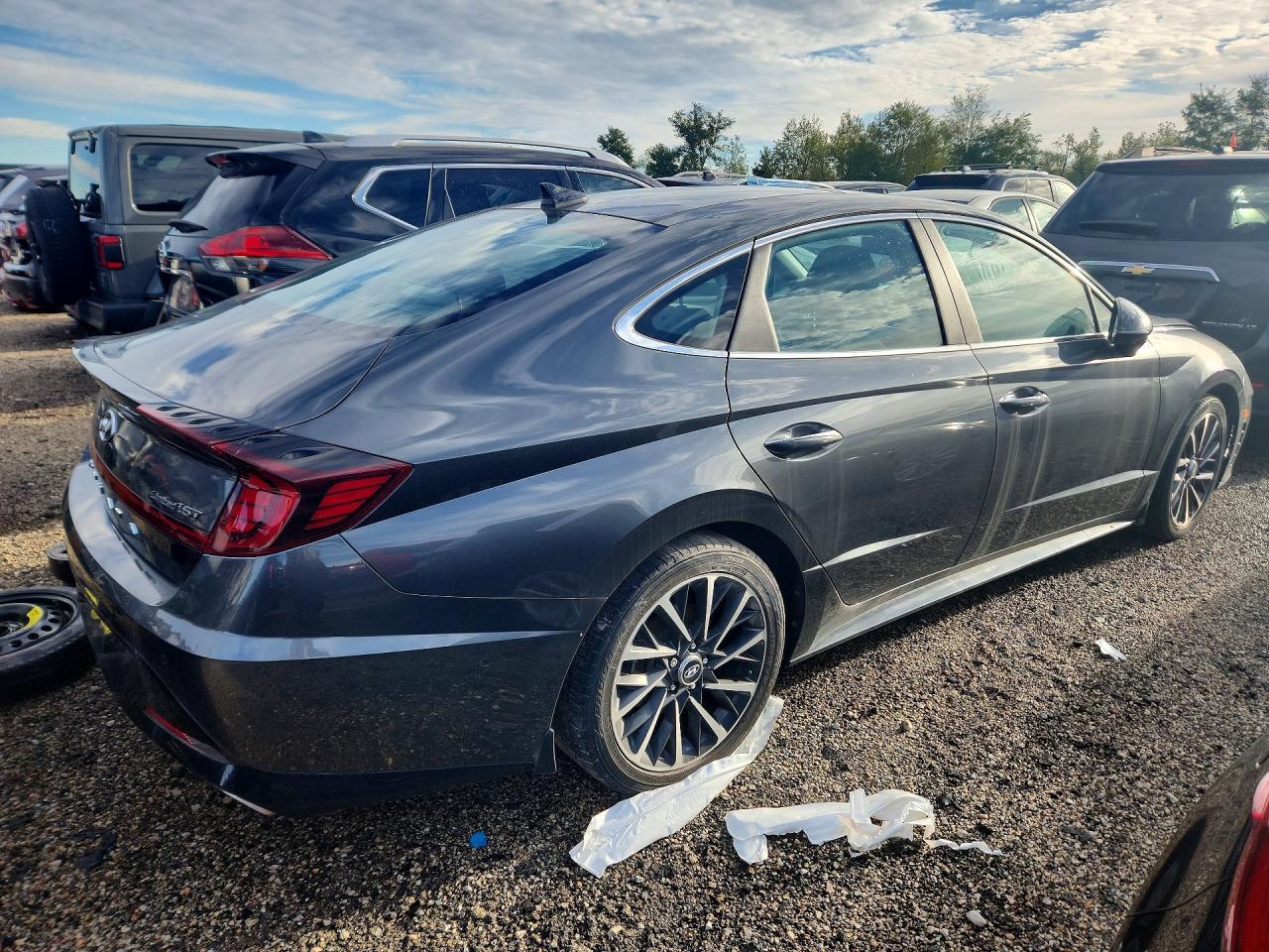 2022 Hyundai Sonata Limited - Image 3