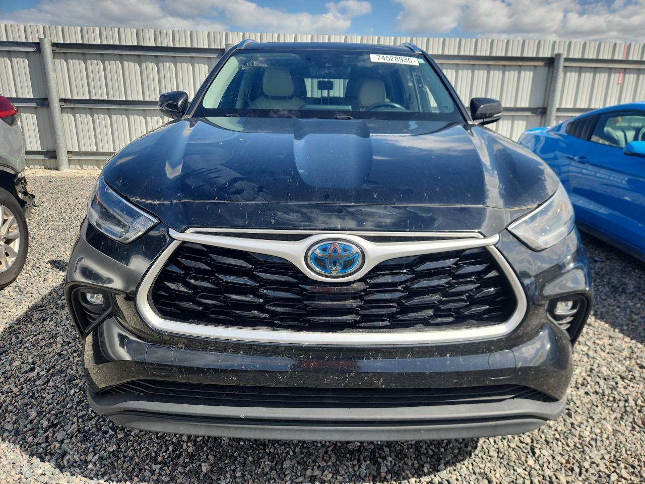 2021 Toyota Highlander Hybrid Xle - Image 5
