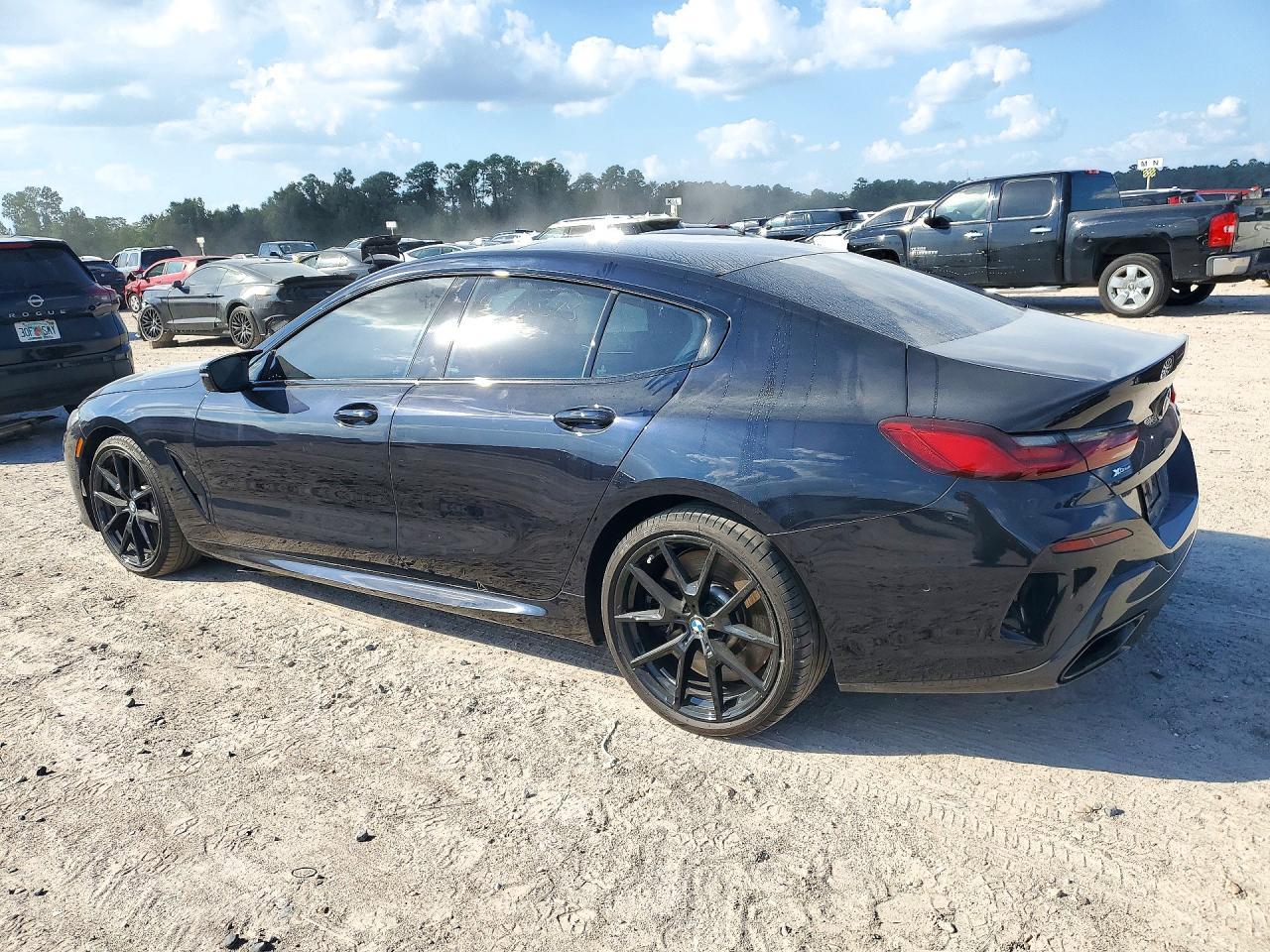 2024 BMW M850Xi - Фото 2