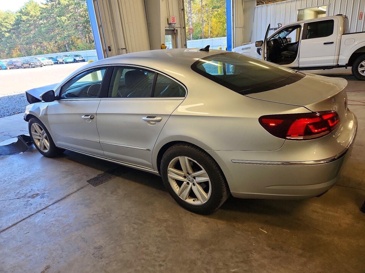2017 Volkswagen Cc Sport - Image 2
