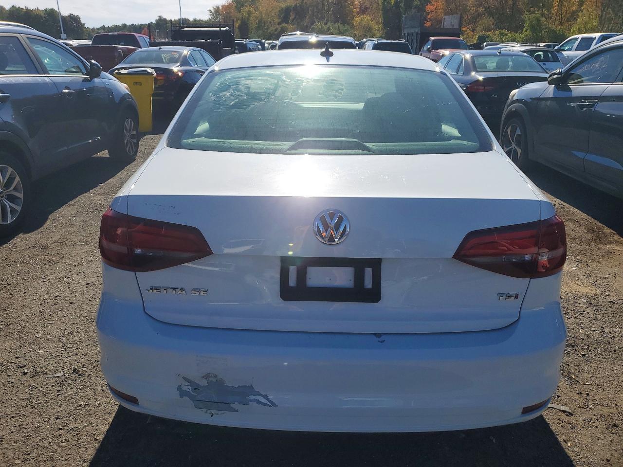 2017 Volkswagen Jetta Se - Image 6