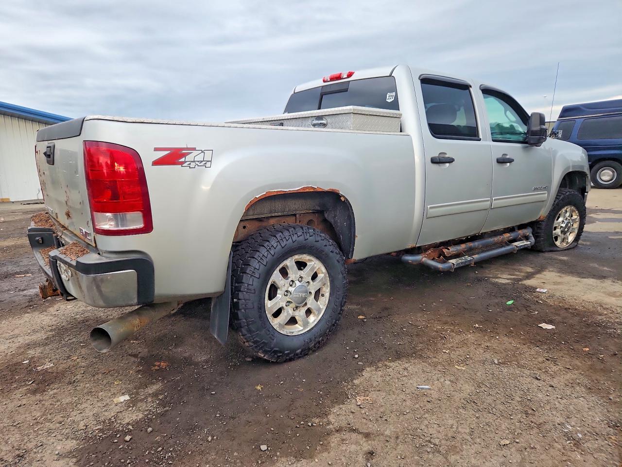 2011 GMC Sierra K2500 Sle - Фото 3