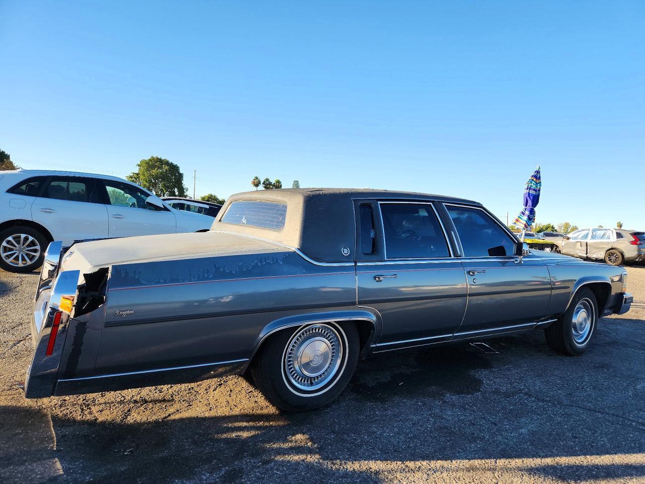1989 Cadillac Brougham - Фото 3
