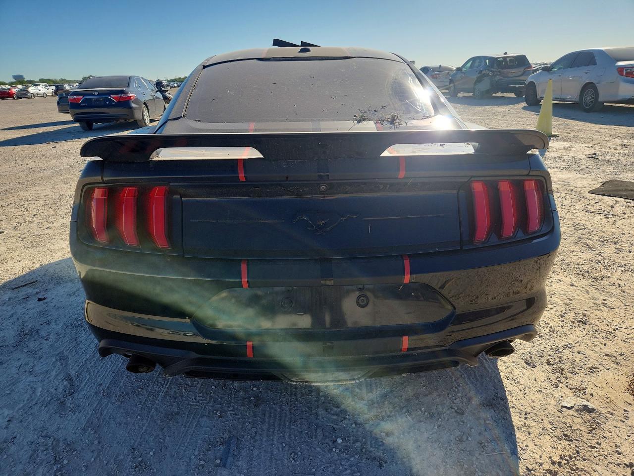 2020 Ford Mustang - Image 6