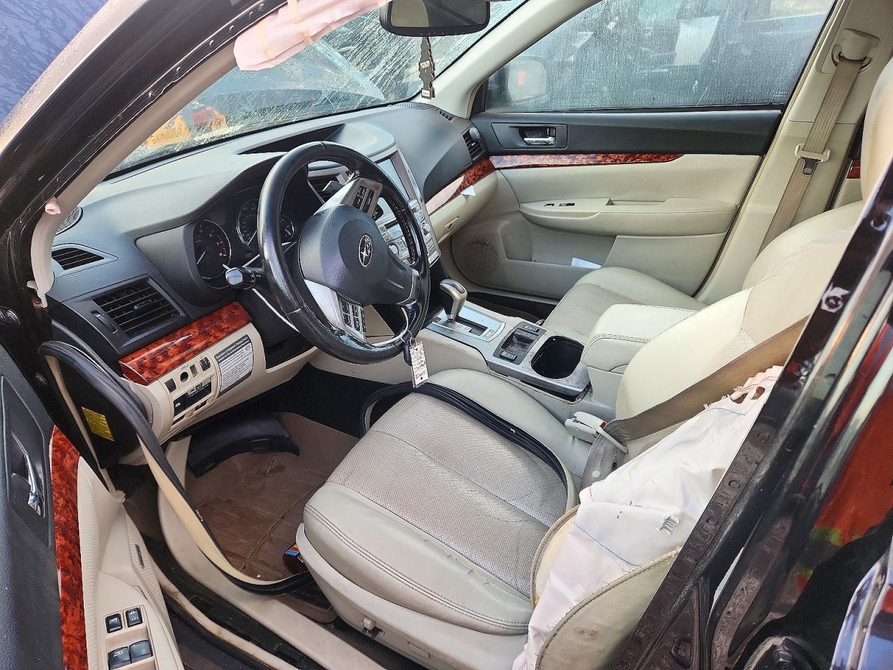 2012 Subaru Outback 3.6R Limited - Image 7