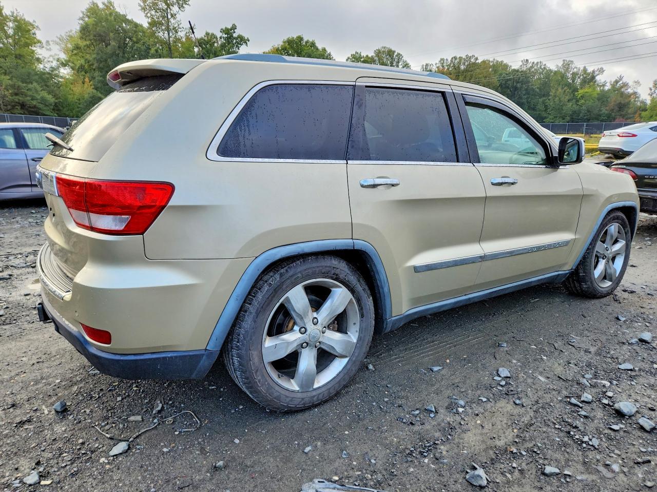 2011 Jeep Grand Cherokee Overland - Фото 3