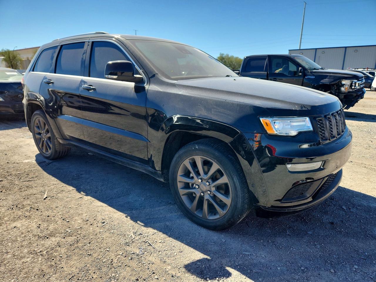 2018 Jeep Grand Cherokee Summit - Image 4
