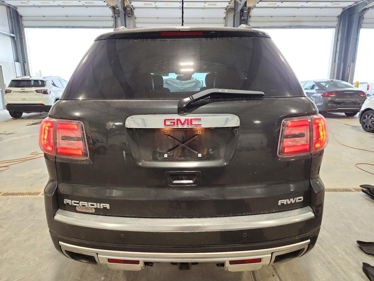 2015 GMC Acadia Denali - Image 6